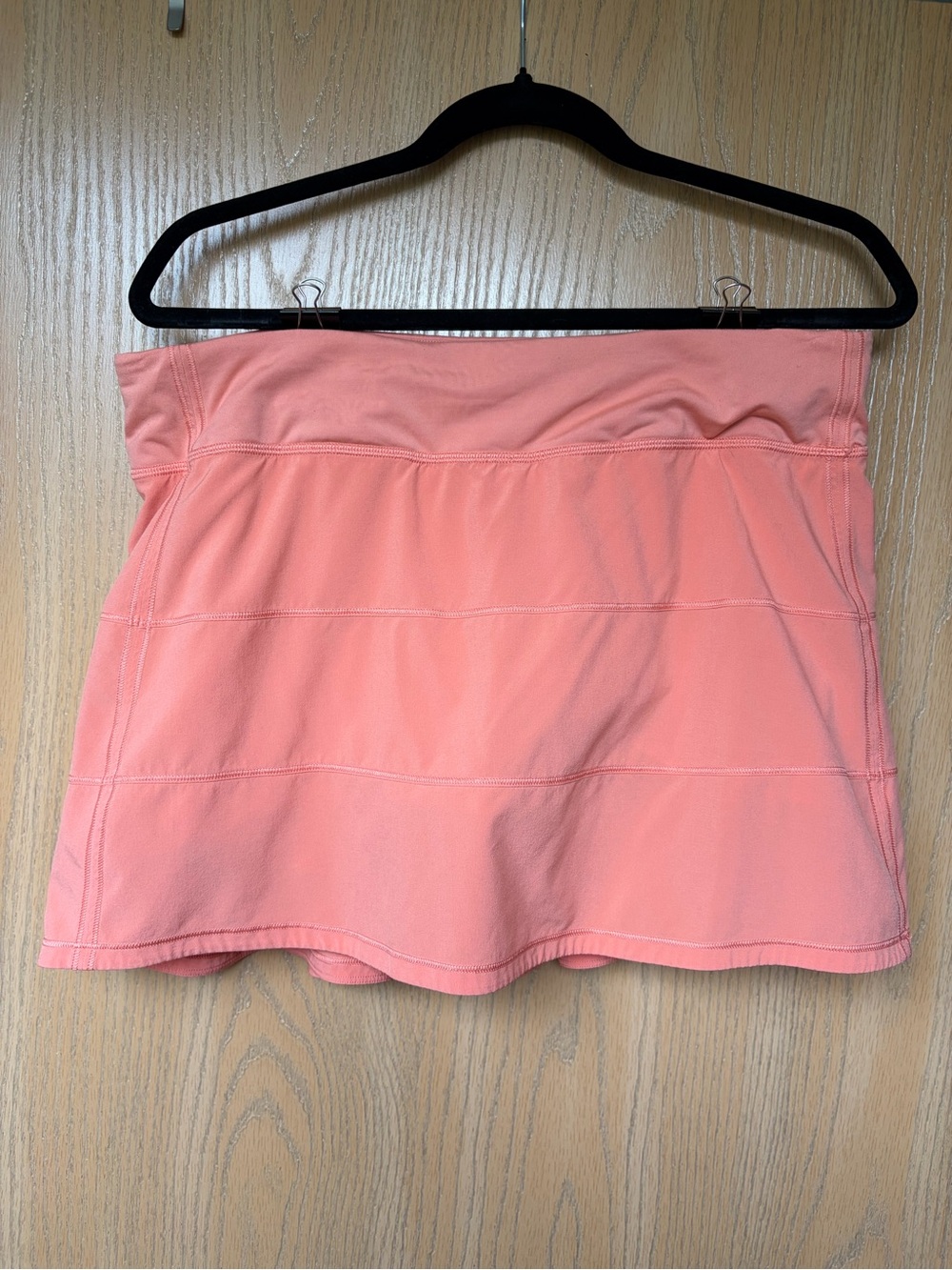 Women's Lululemon Pace Rival Coral Active Skort - size 10
